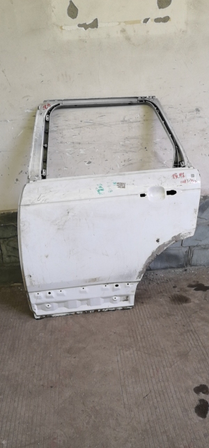 路虎揽胜(进口)左后车门