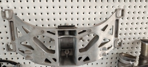 捷豹XF(进口)波箱托架