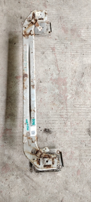 三菱劲炫ASX前保险杠骨架