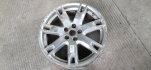 路虎揽胜极光轮毂