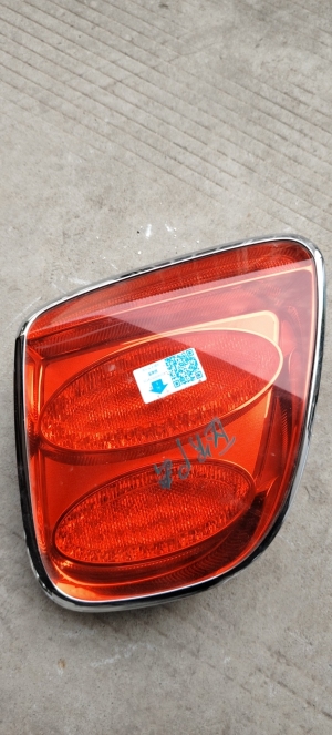 宾利欧陆(进口)右后外尾灯