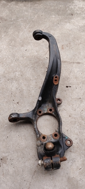 日产纳瓦拉前羊角R