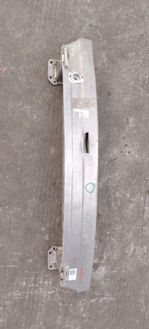 保时捷911后保险杠骨架