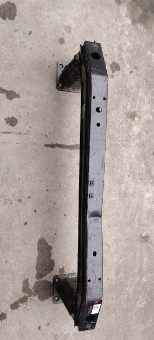 路虎神行者2代(进口)后保险杠骨架