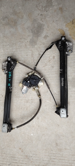 玛莎拉蒂Ghibli(进口)右前门摇机