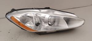 玛莎拉蒂GT(进口)右前大灯