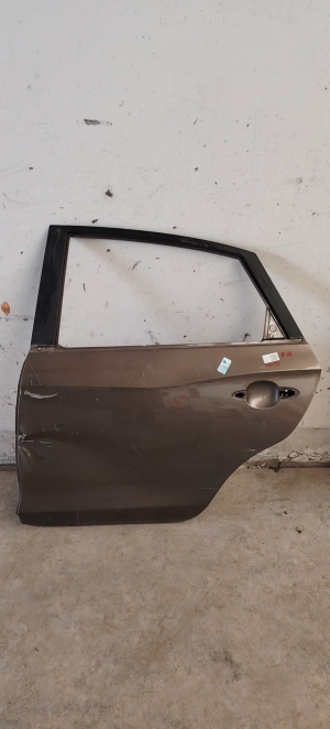 别克英朗左后车门