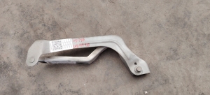 玛莎拉蒂Levante(进口)机盖合页L