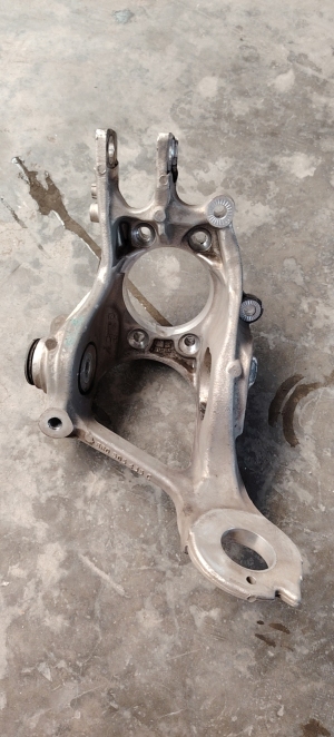 保时捷迈凯后羊角L